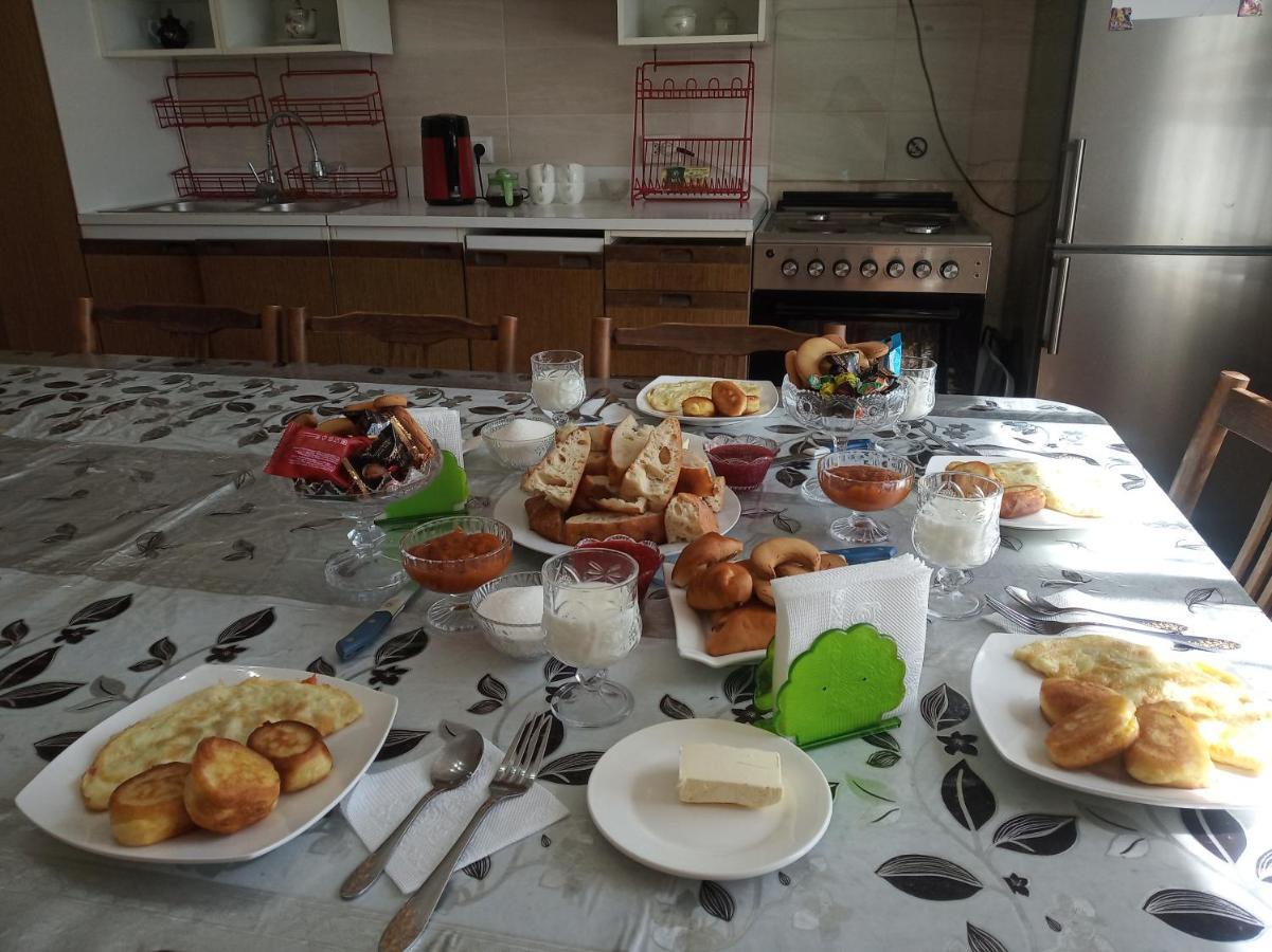 Meerim Guest House Bokonbayevo Ngoại thất bức ảnh