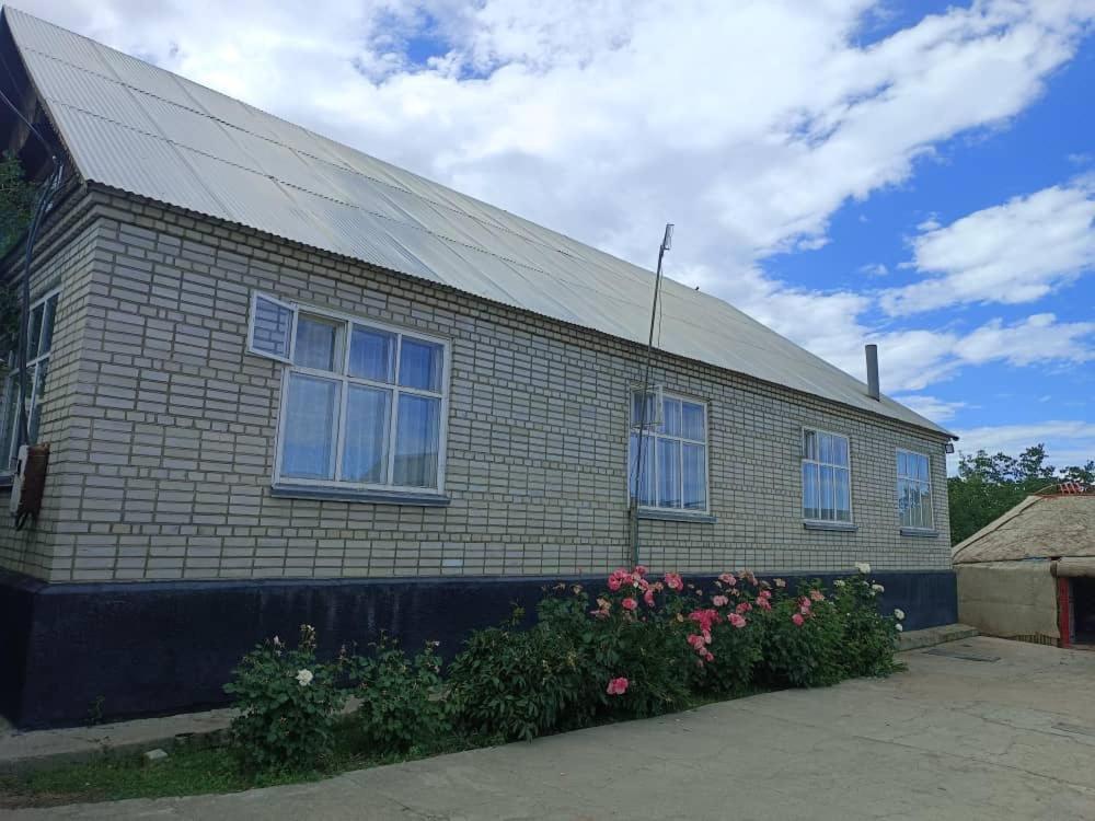 Meerim Guest House Bokonbayevo Ngoại thất bức ảnh