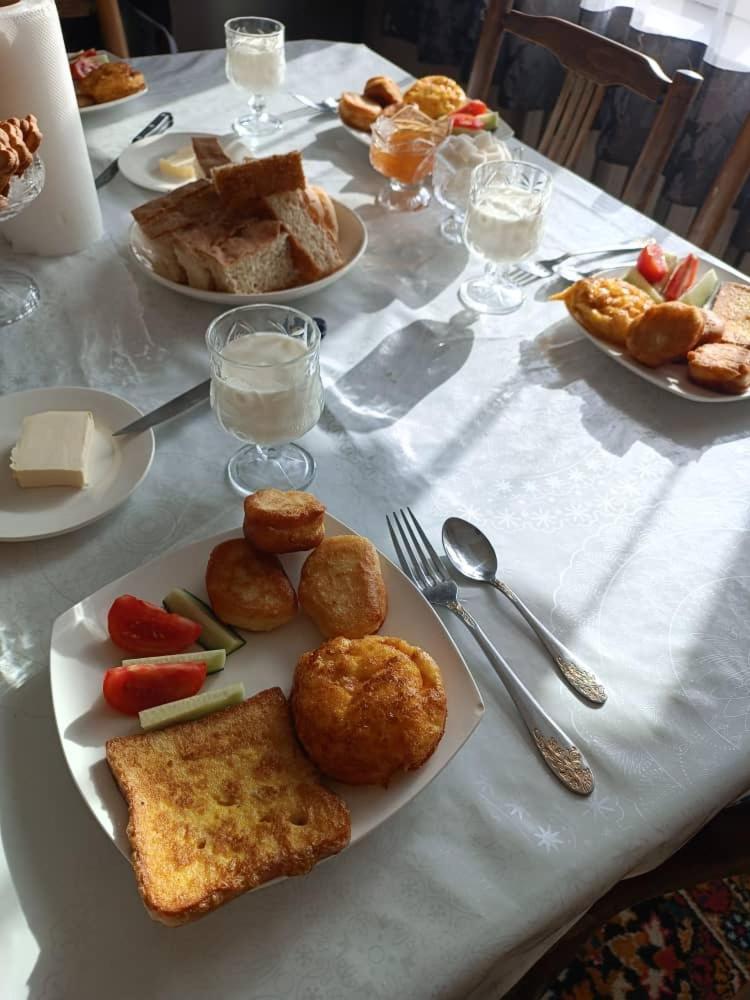 Meerim Guest House Bokonbayevo Ngoại thất bức ảnh